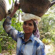 Online-56-2015-Indien-Gurukula-Arbeiterin-ElisabethVoss